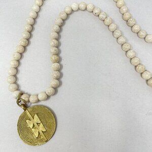 White Jasper Stone Bead Pendant Necklace Gold-Tone Geometric‎ Medallion